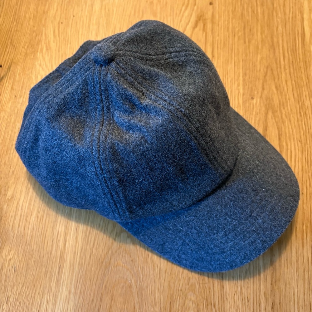 Banana Republic wool baseball hat
